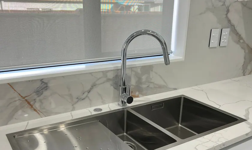 Double sink and drainer